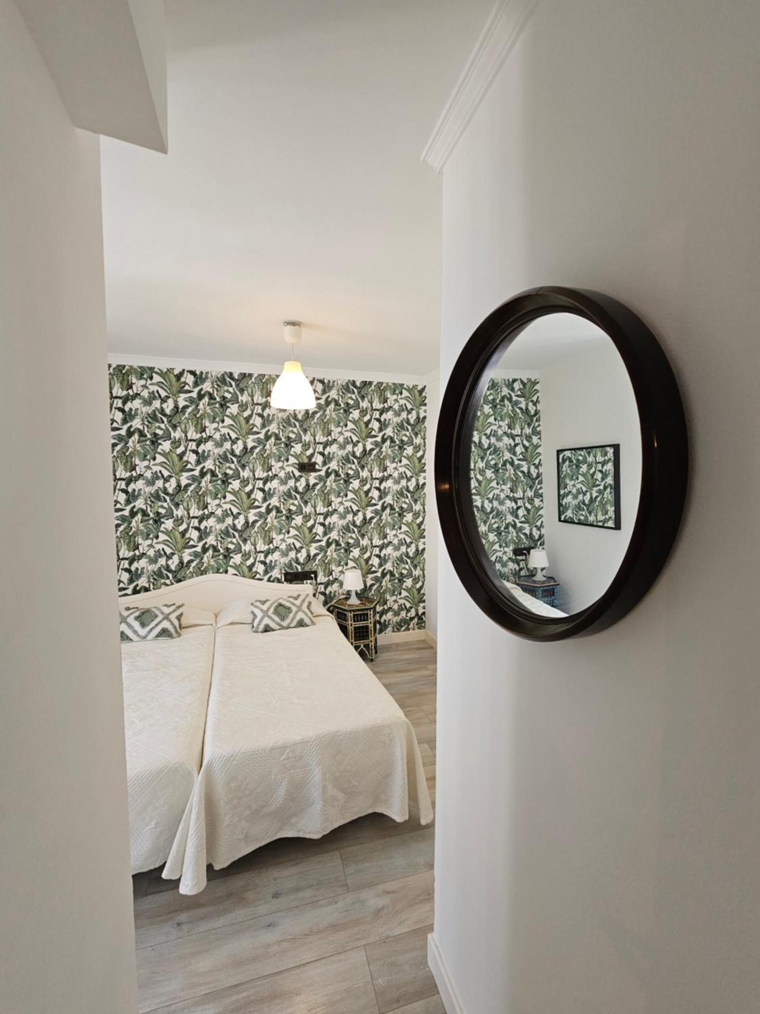 Pedregalejo Beach House Apartment Malaga Exterior photo