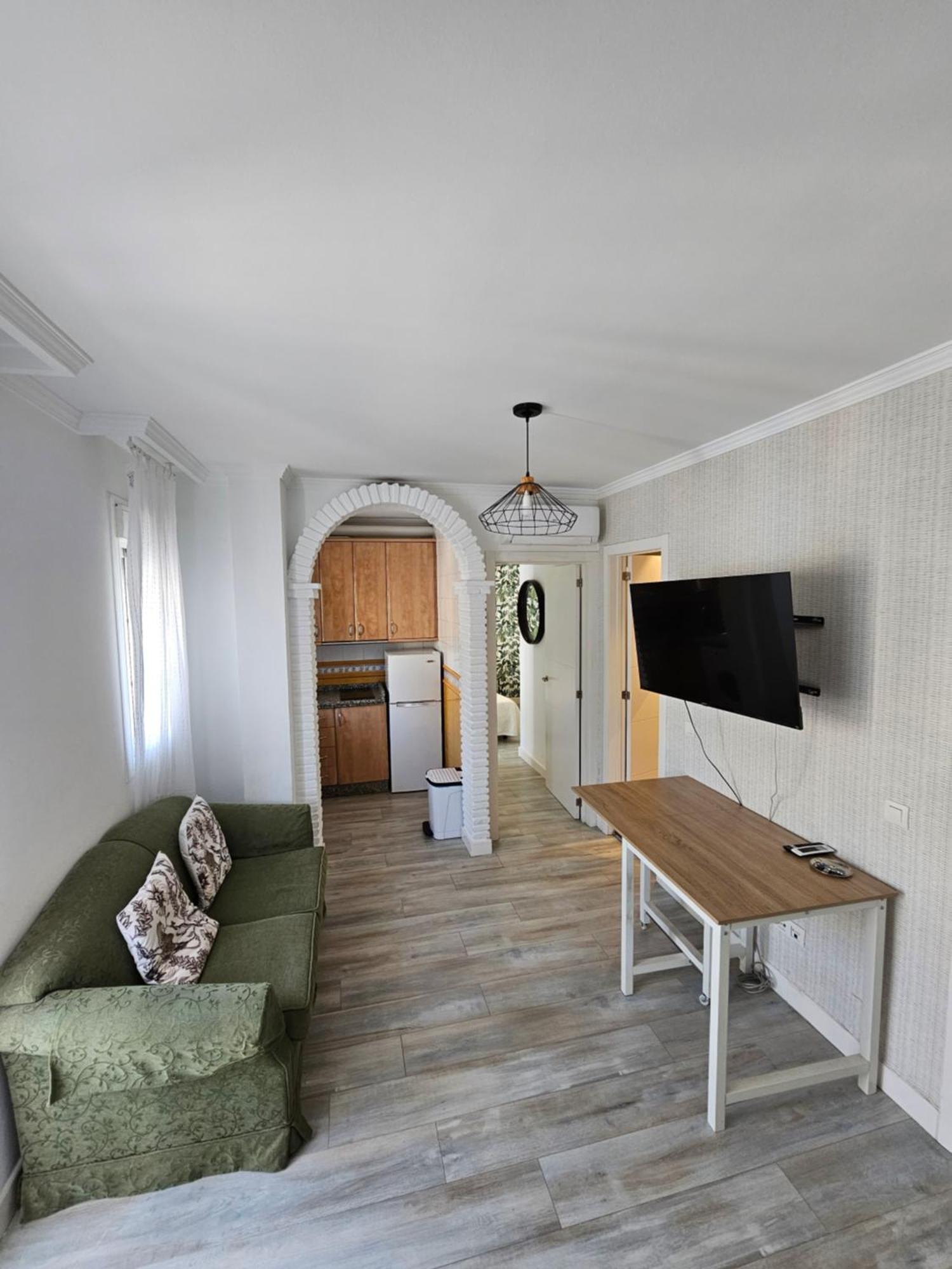 Pedregalejo Beach House Apartment Malaga Exterior photo